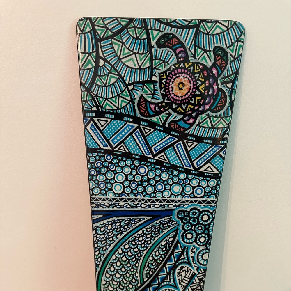 Hornet Adjustable Dragon Boat Paddle - slightly used for 1 season.